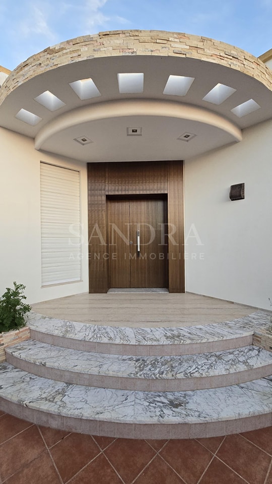 Property media