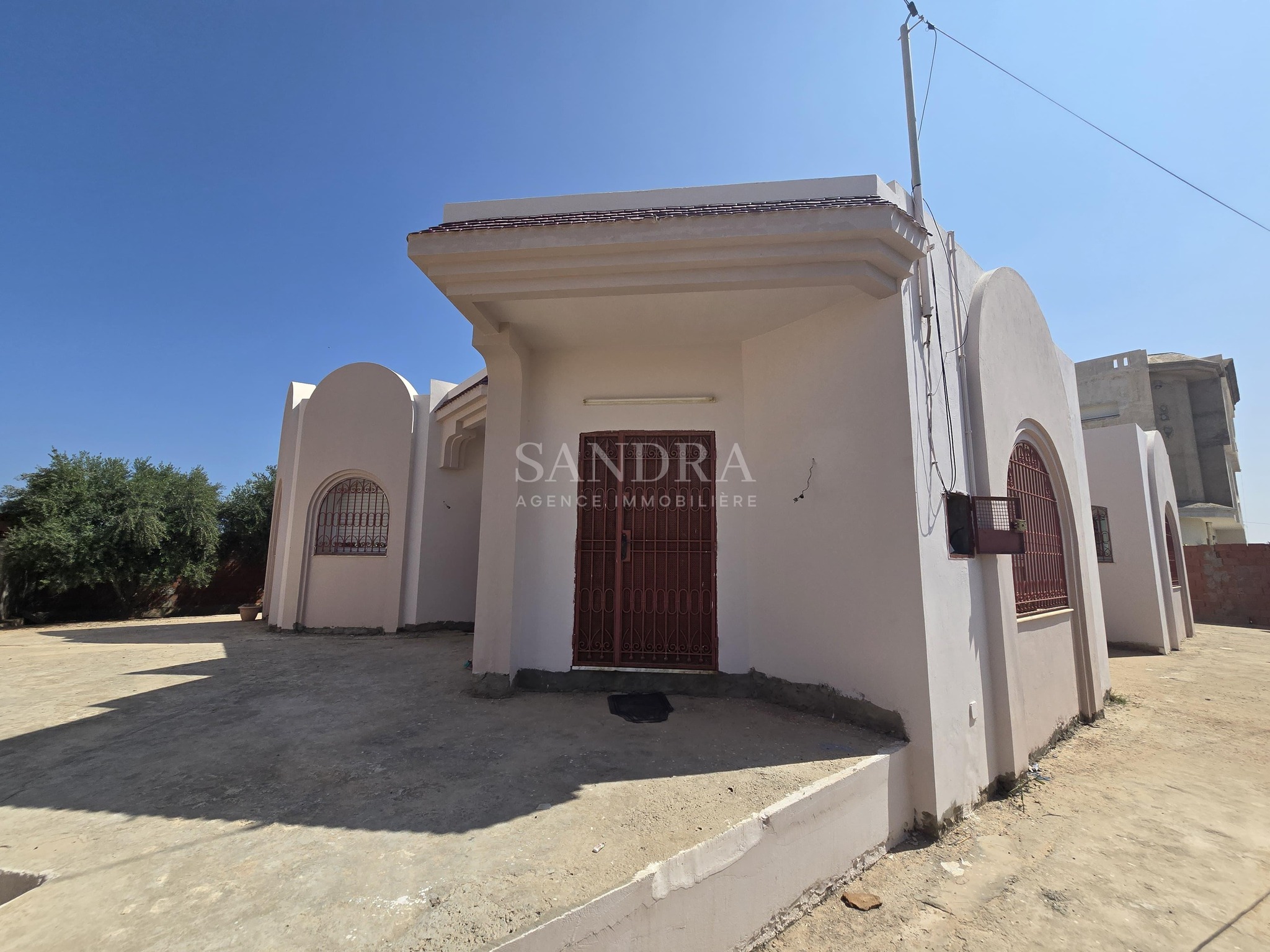 Property media