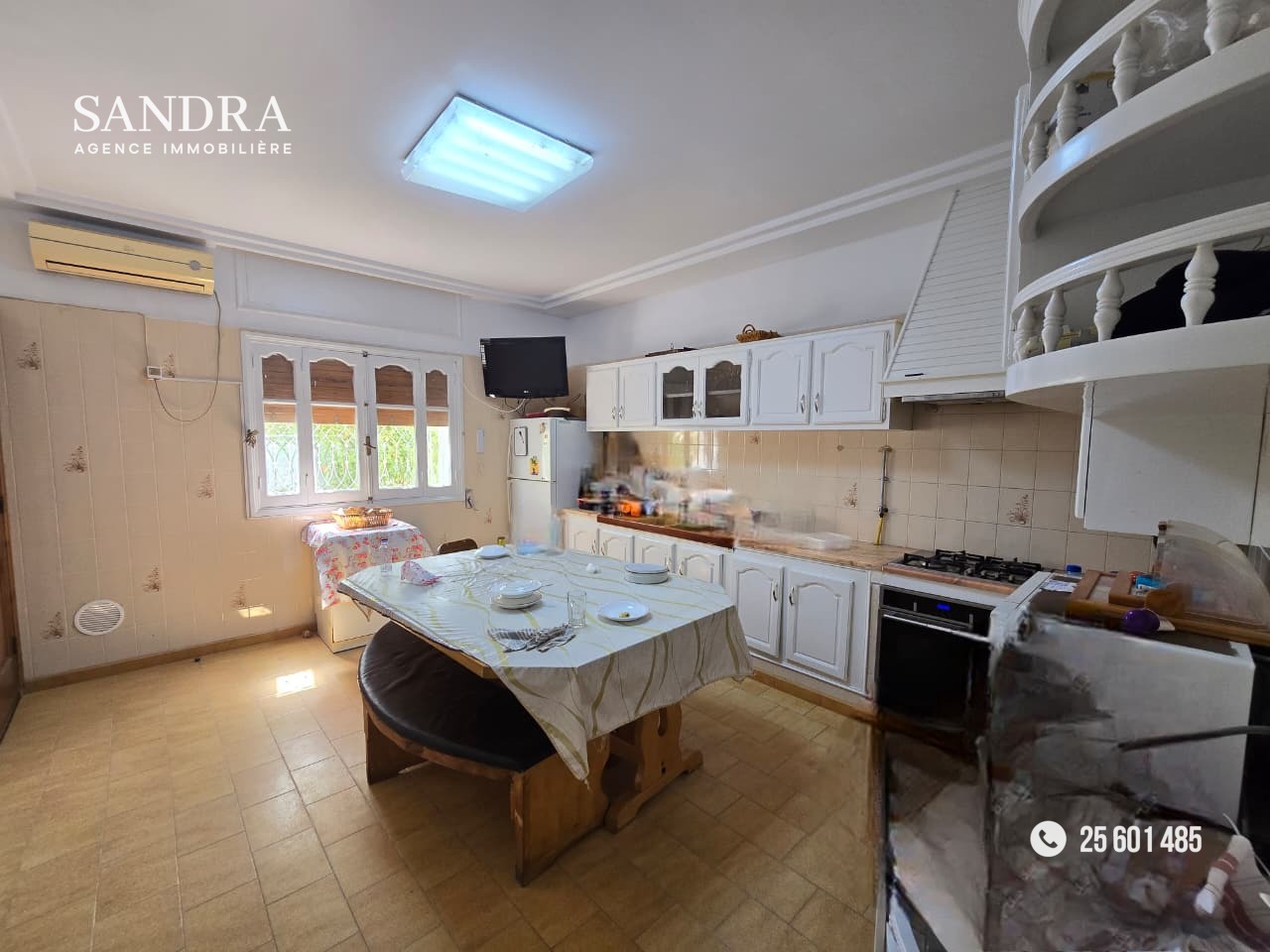 Property media
