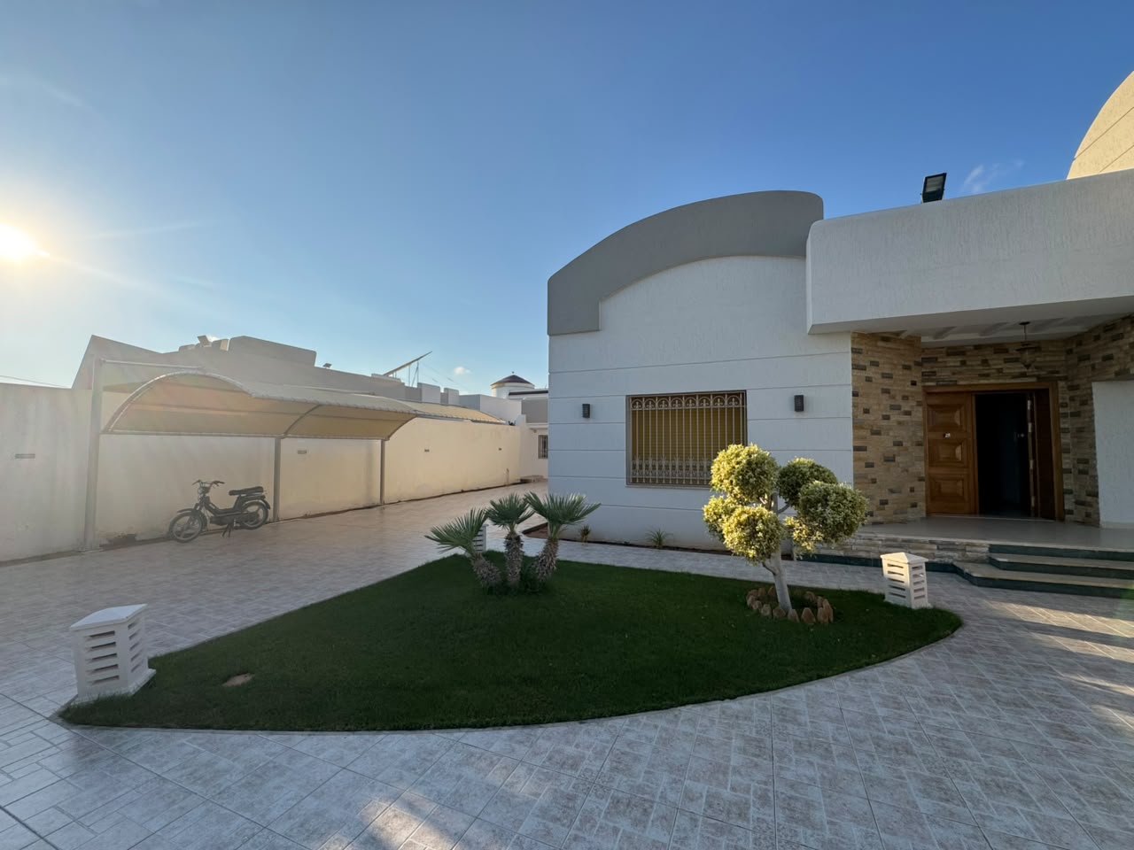 Property media