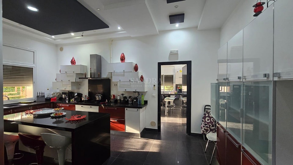 Property media