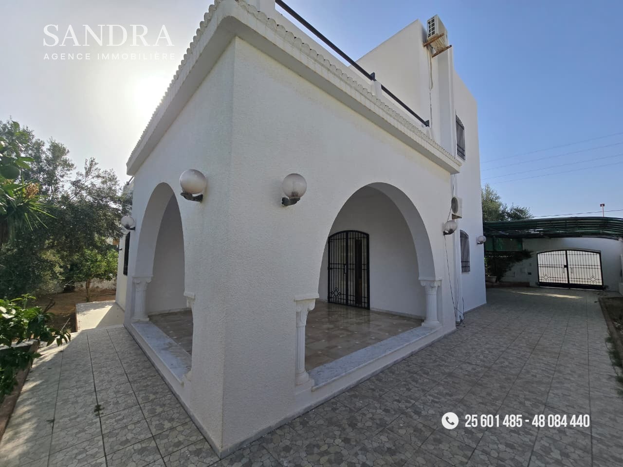 Property media