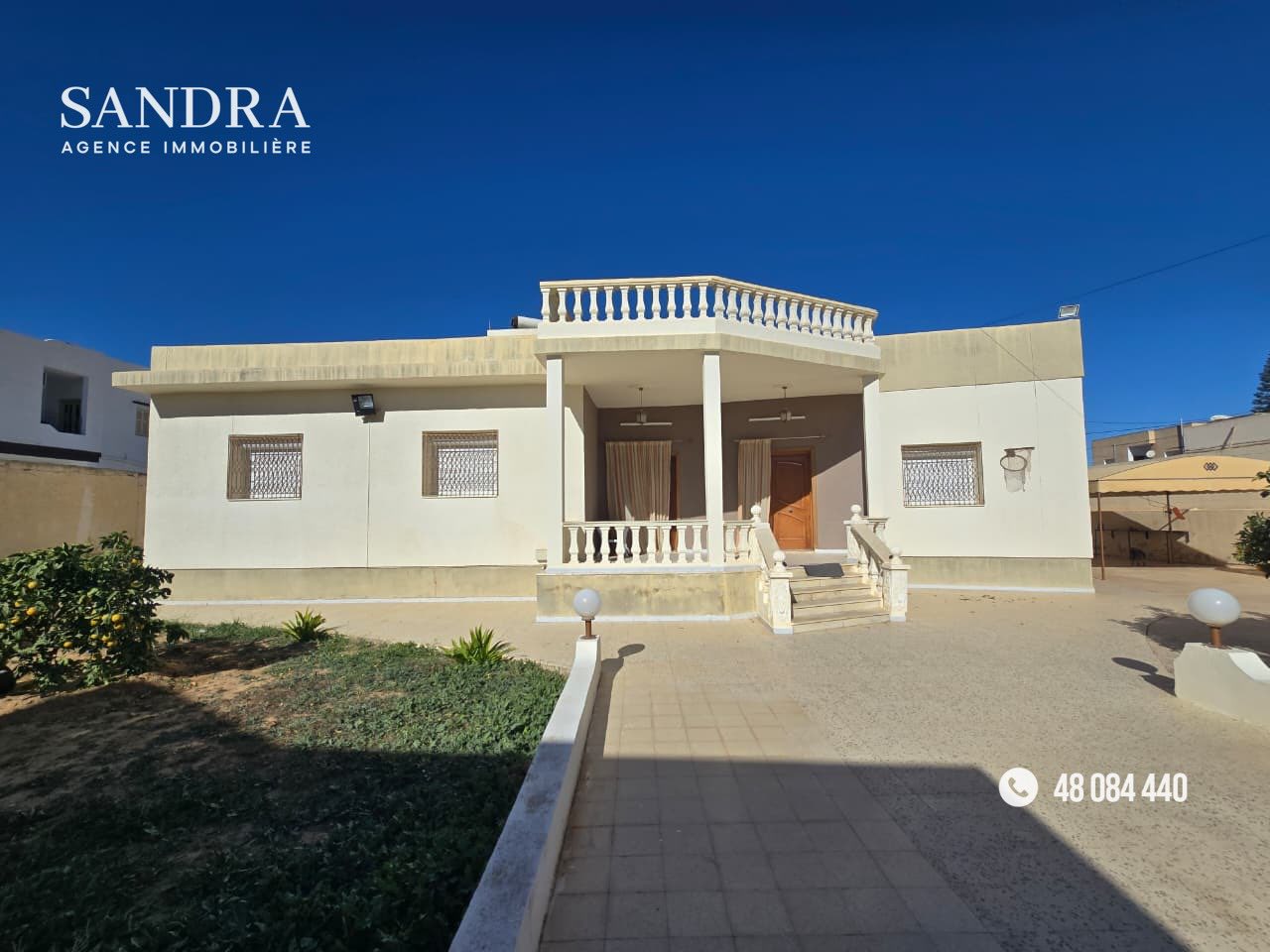 Property media